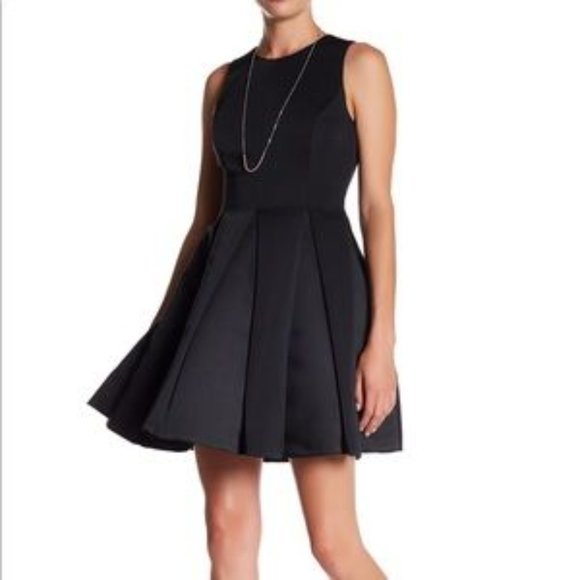Halston Heritage Dresses & Skirts - Halston heritage cocktail dress